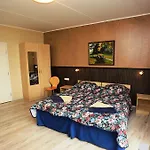 Hotel Ranna & Free Parking 2*