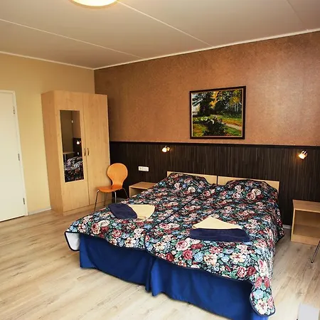 Szálloda Ranna & Free Parking 2*