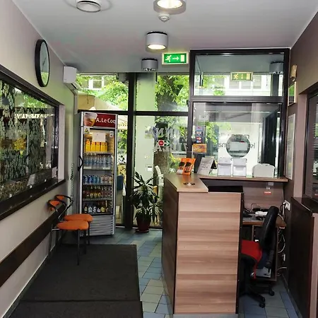 Ranna & Free Parking