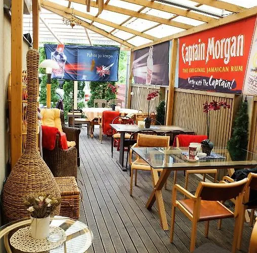 Hotel Ranna & Free Parking 2*