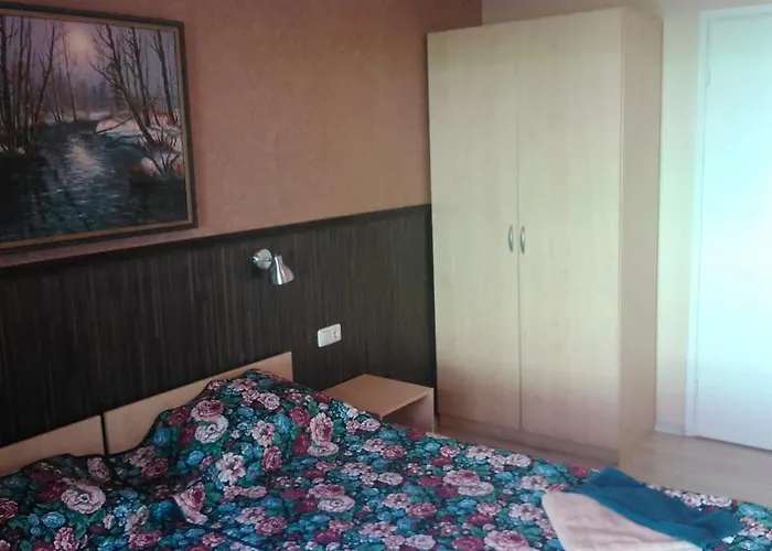 Ranna & Free Parking 2*